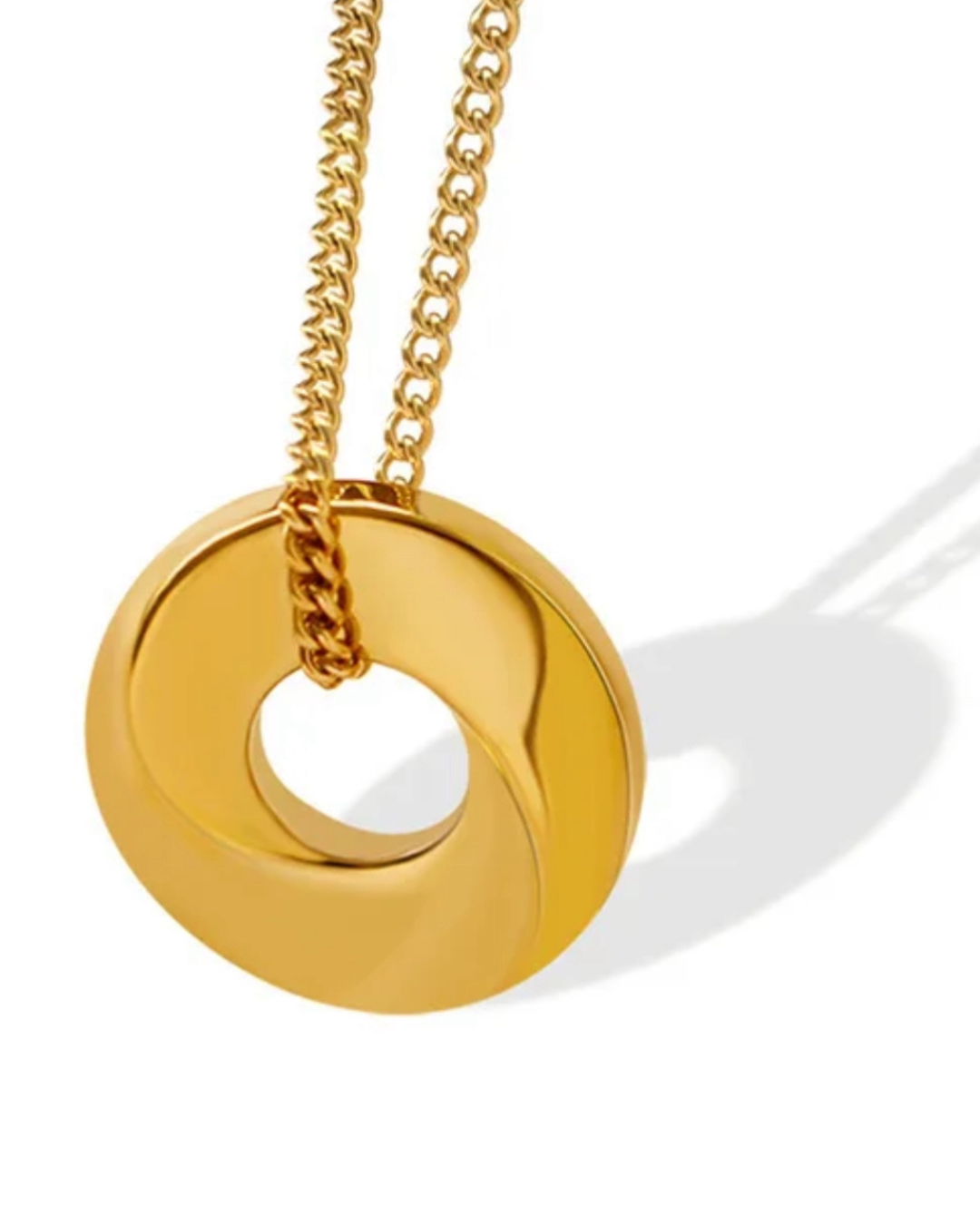 Geo Circle Necklace | Gold